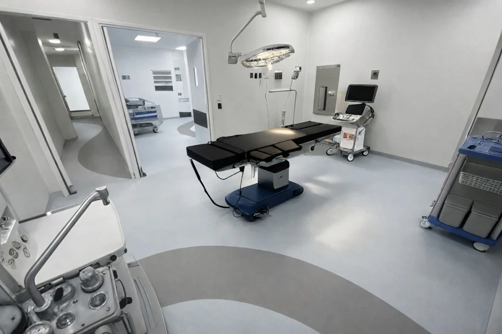 FertilyMed operating room and medical equipment